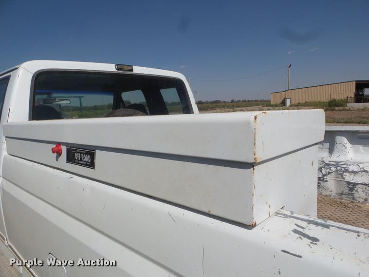 image for item DA4631 1992 Ford F150 XLT SuperCab pickup truck