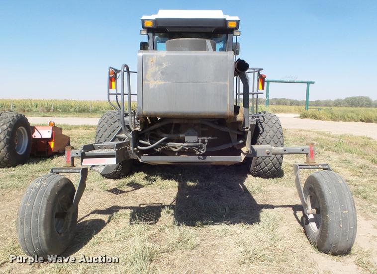 image for item DA4632 2007 Massey-Ferguson 9635 self-propelled windrower