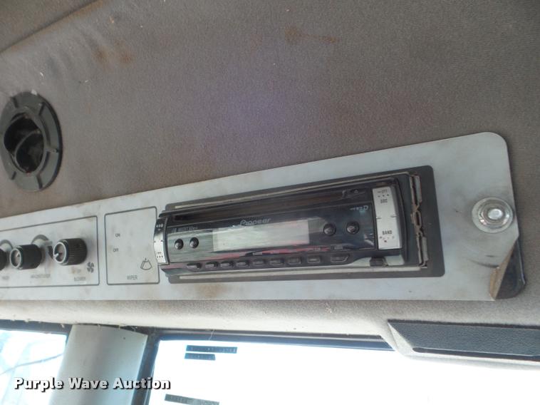 image for item DA4632 2007 Massey-Ferguson 9635 self-propelled windrower