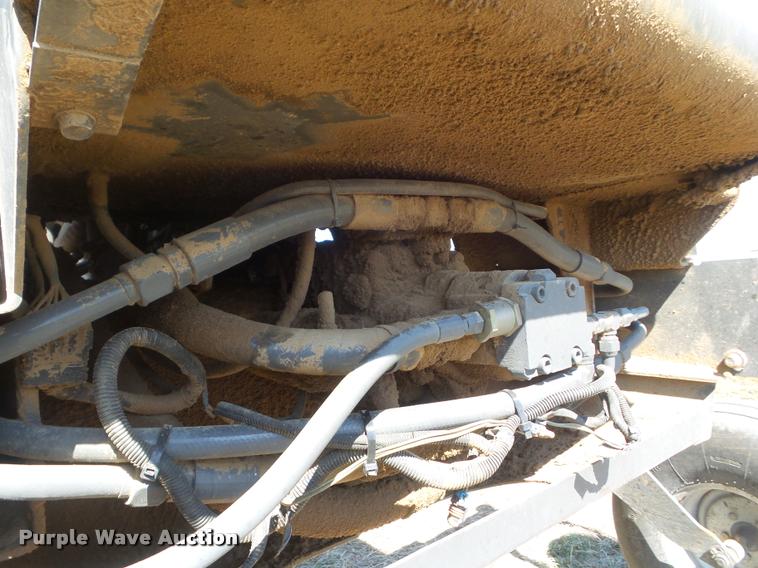 image for item DA4632 2007 Massey-Ferguson 9635 self-propelled windrower