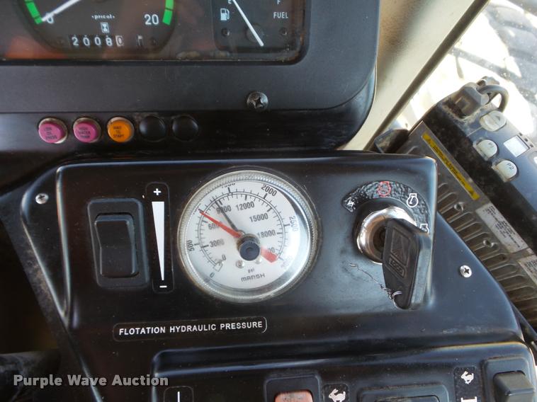 image for item DA4633 2007 Massey-Ferguson 9635 self-propelled windrower