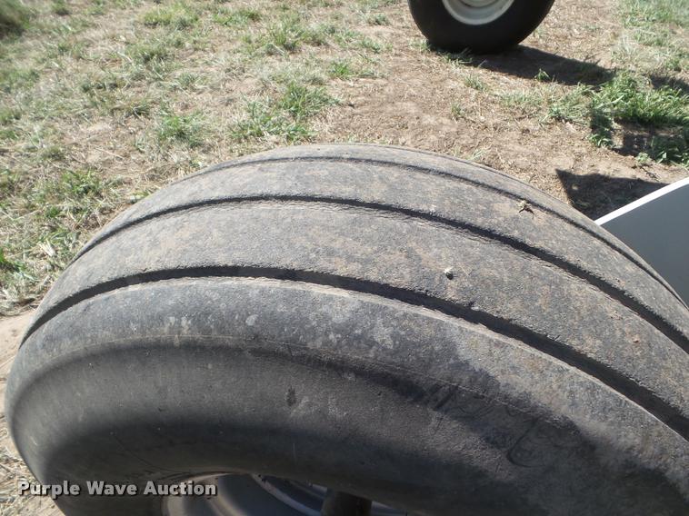 image for item DA4633 2007 Massey-Ferguson 9635 self-propelled windrower