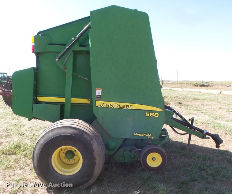 image for item DA4634 2007 John Deere 568 Mega Wide Plus round baler