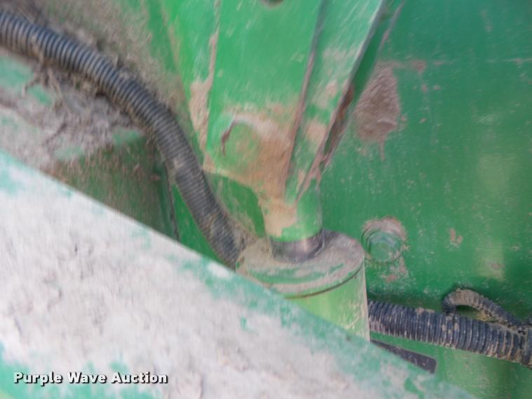 image for item DA4634 2007 John Deere 568 Mega Wide Plus round baler