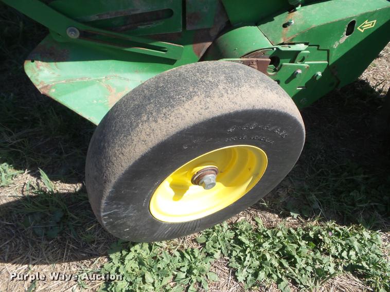image for item DA4634 2007 John Deere 568 Mega Wide Plus round baler