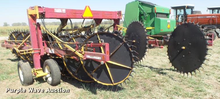 image for item DA4635 Darf 917 hay rake