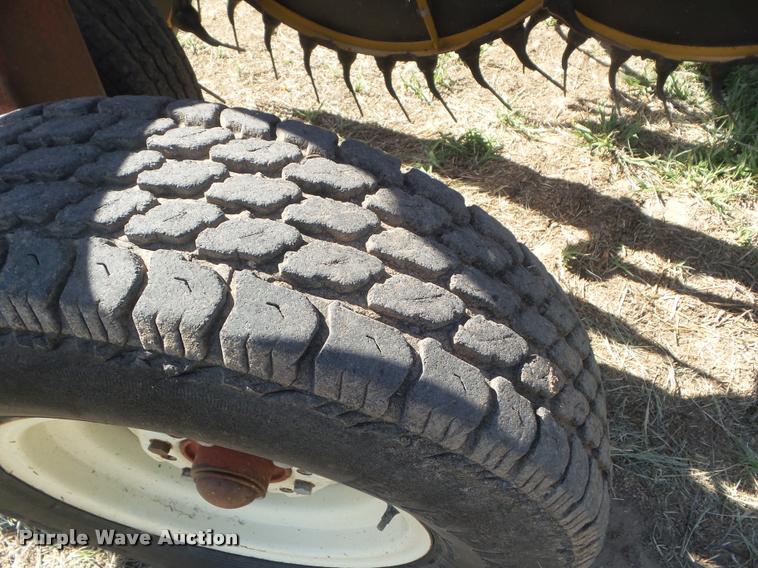 image for item DA4635 Darf 917 hay rake