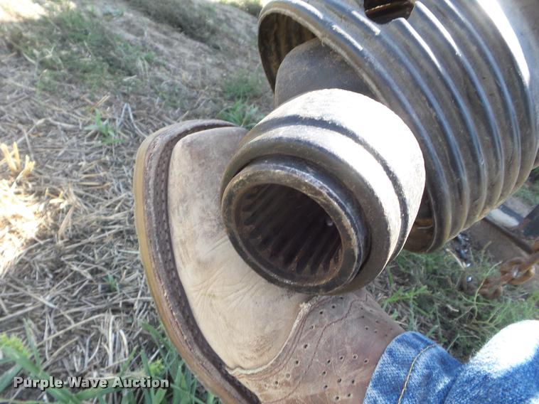 image for item DA4636 2007 Massey-Ferguson 2190 large square baler