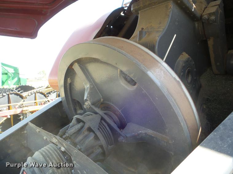 image for item DA4636 2007 Massey-Ferguson 2190 large square baler