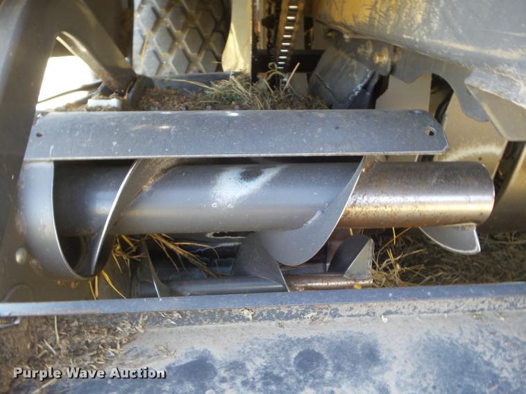 image for item DA4636 2007 Massey-Ferguson 2190 large square baler