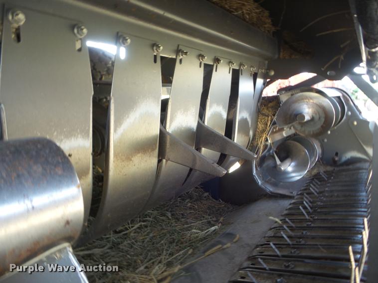 image for item DA4636 2007 Massey-Ferguson 2190 large square baler