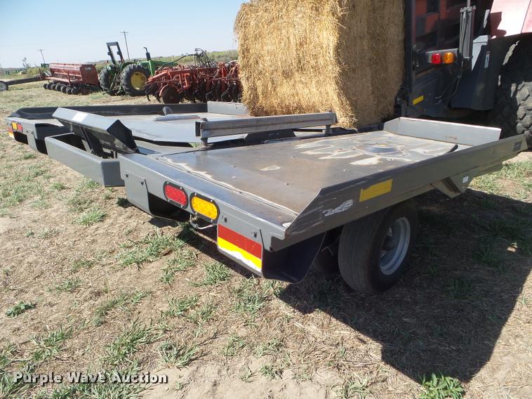 image for item DA4636 2007 Massey-Ferguson 2190 large square baler