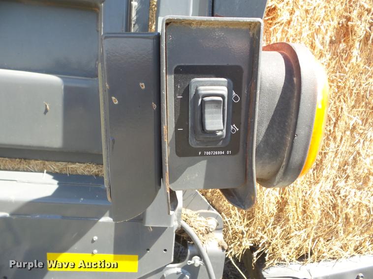 image for item DA4636 2007 Massey-Ferguson 2190 large square baler