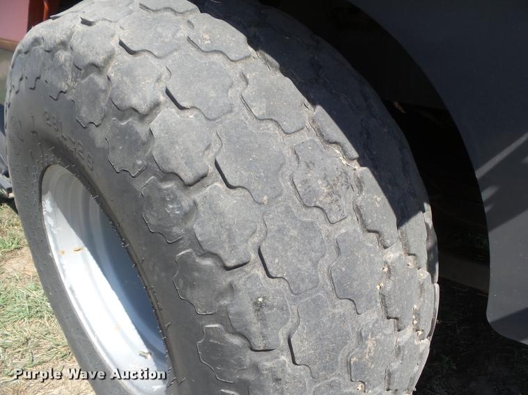 image for item DA4636 2007 Massey-Ferguson 2190 large square baler