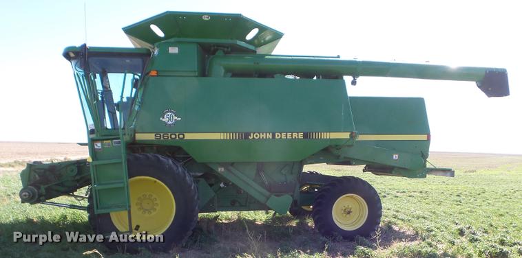 image for item DA4642 1997 John Deere 9600 combine