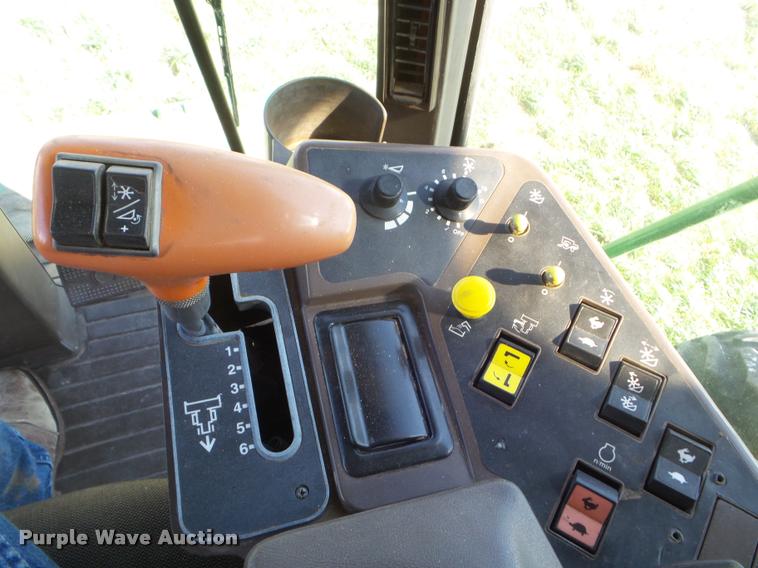 image for item DA4642 1997 John Deere 9600 combine