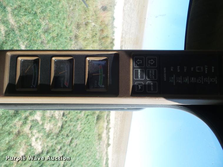 image for item DA4642 1997 John Deere 9600 combine