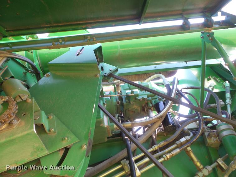 image for item DA4642 1997 John Deere 9600 combine