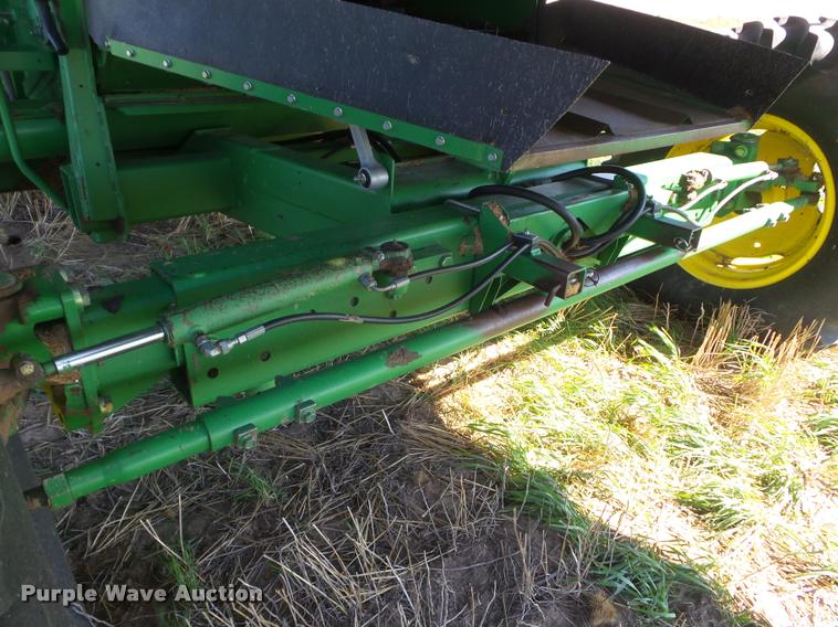 image for item DA4642 1997 John Deere 9600 combine