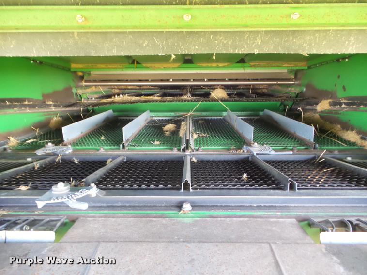 image for item DA4642 1997 John Deere 9600 combine