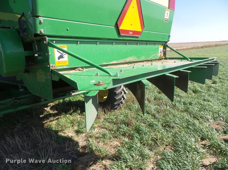 image for item DA4642 1997 John Deere 9600 combine