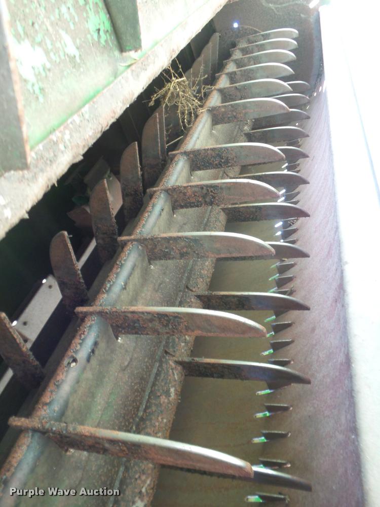 image for item DA4642 1997 John Deere 9600 combine