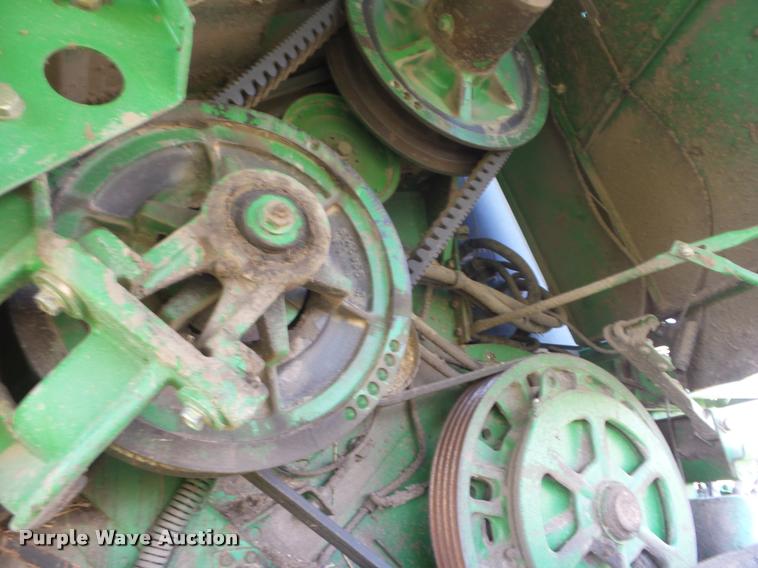 image for item DA4642 1997 John Deere 9600 combine