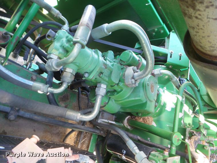 image for item DA4642 1997 John Deere 9600 combine