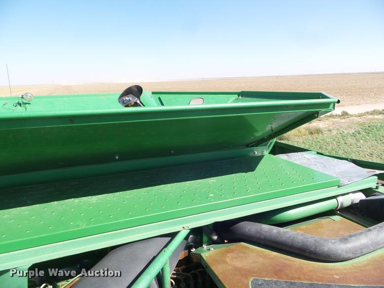 image for item DA4642 1997 John Deere 9600 combine