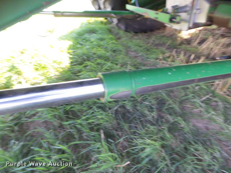 image for item DA4642 1997 John Deere 9600 combine