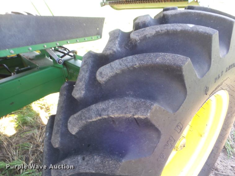 image for item DA4642 1997 John Deere 9600 combine