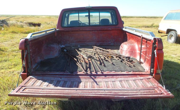 image for item DA4643 1992 Ford F150 XLT SuperCab pickup truck