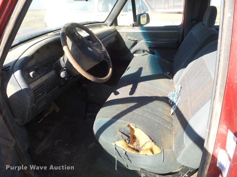 image for item DA4643 1992 Ford F150 XLT SuperCab pickup truck