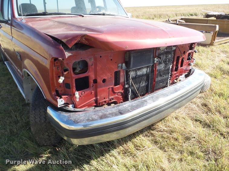 image for item DA4643 1992 Ford F150 XLT SuperCab pickup truck