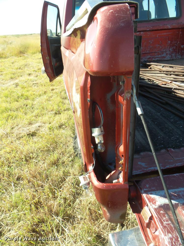 image for item DA4643 1992 Ford F150 XLT SuperCab pickup truck