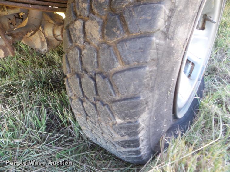 image for item DA4643 1992 Ford F150 XLT SuperCab pickup truck