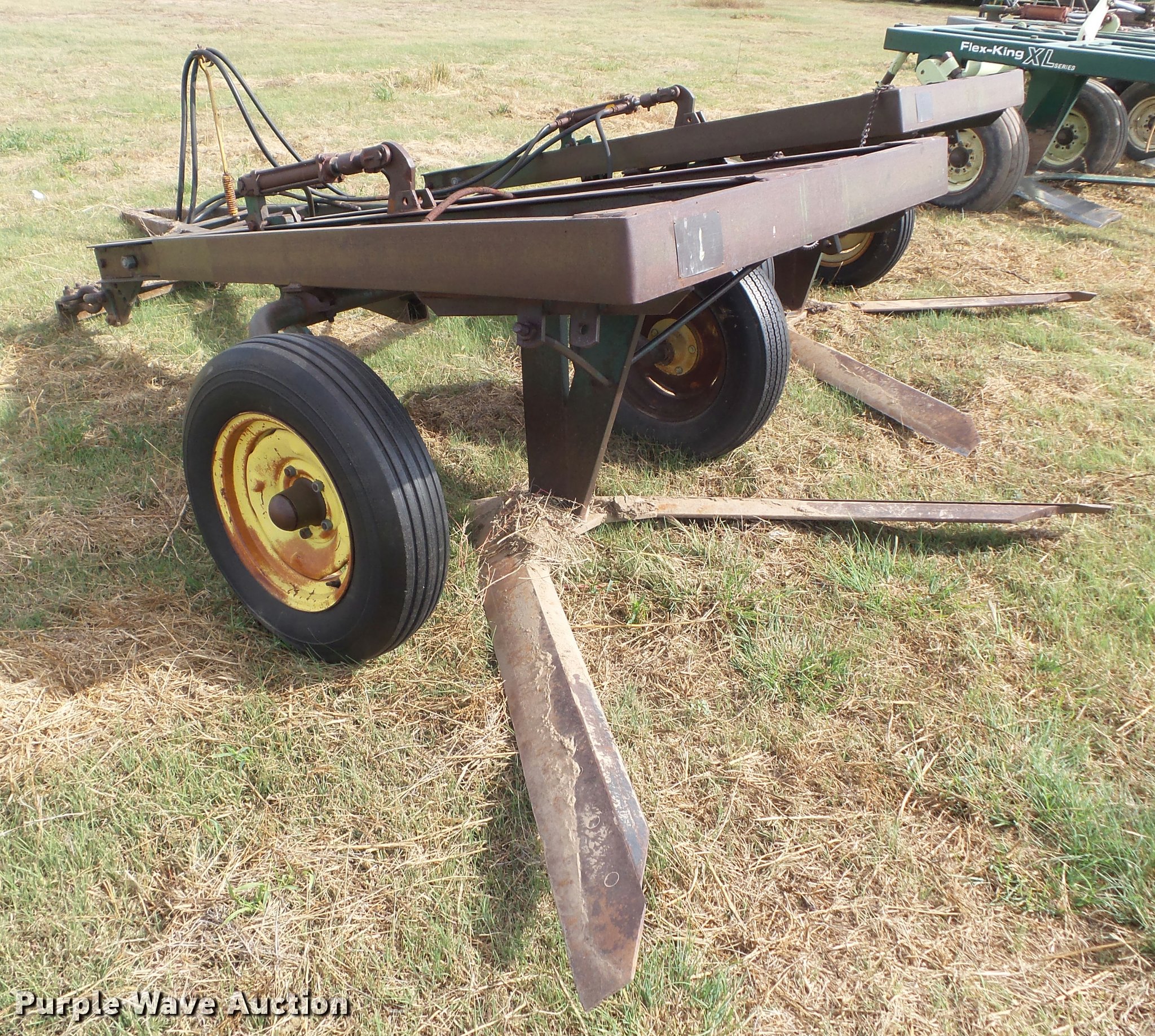 Sweep plow in Kendall, KS Item DA4570 sold Purple Wave
