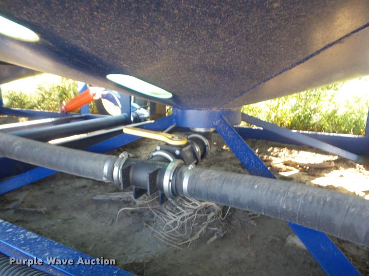 image for item AP9629 Cone bottom liquid fertilizer trailer