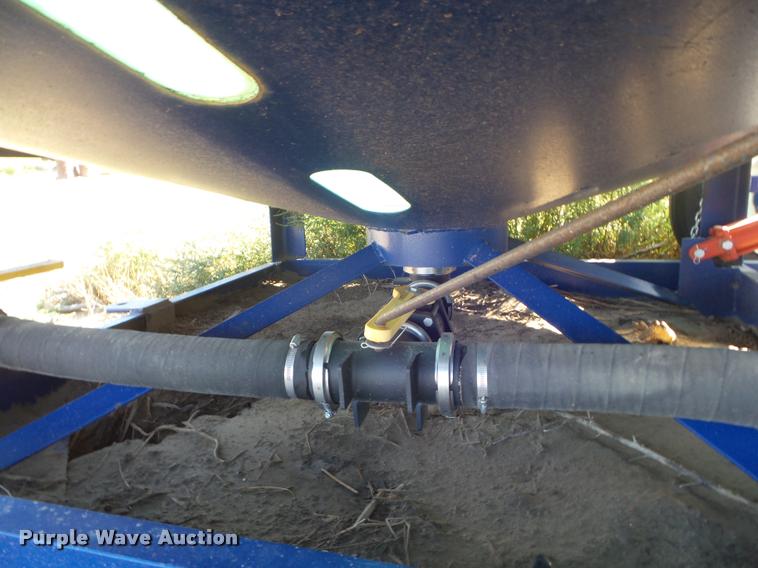 image for item AP9629 Cone bottom liquid fertilizer trailer