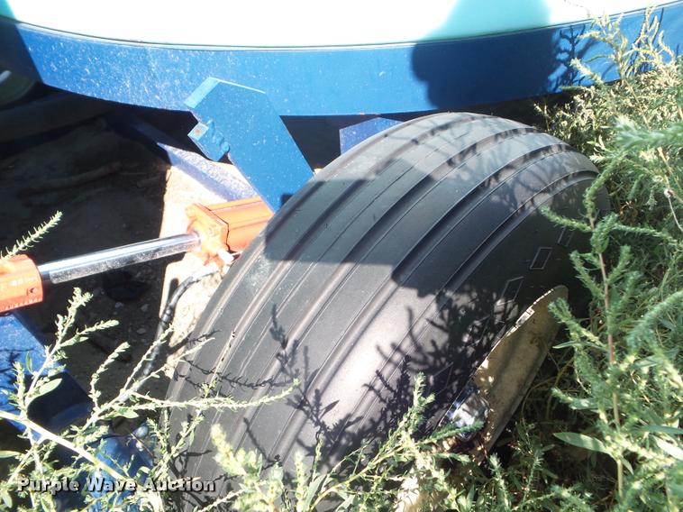 image for item AP9629 Cone bottom liquid fertilizer trailer