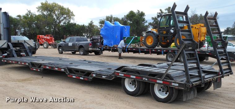image for item AS9558 2000 Trailtech combine trailer