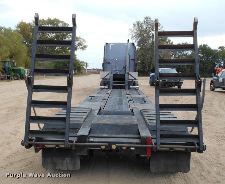 image for item AS9558 2000 Trailtech combine trailer