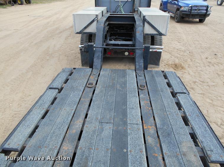 image for item AS9558 2000 Trailtech combine trailer