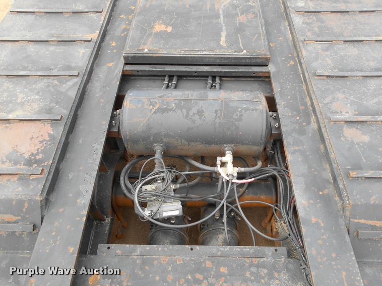 image for item AS9558 2000 Trailtech combine trailer