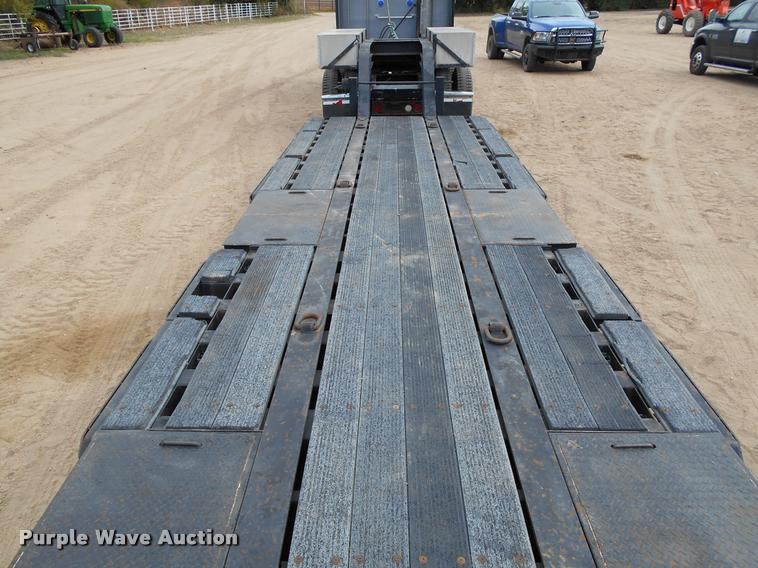 image for item AS9558 2000 Trailtech combine trailer