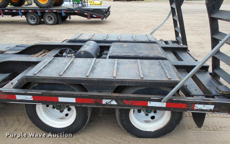 image for item AS9558 2000 Trailtech combine trailer