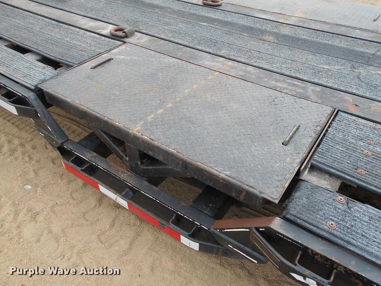 image for item AS9558 2000 Trailtech combine trailer