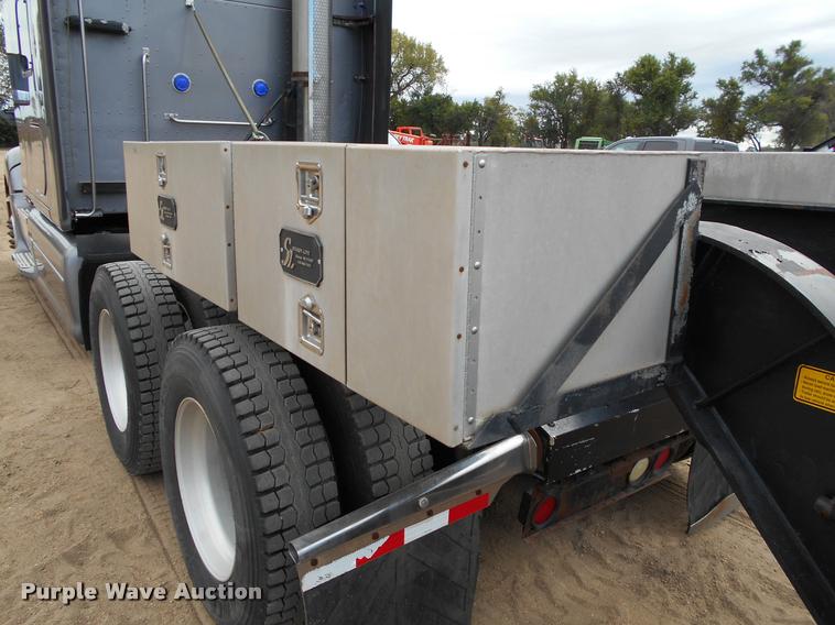 image for item AS9558 2000 Trailtech combine trailer
