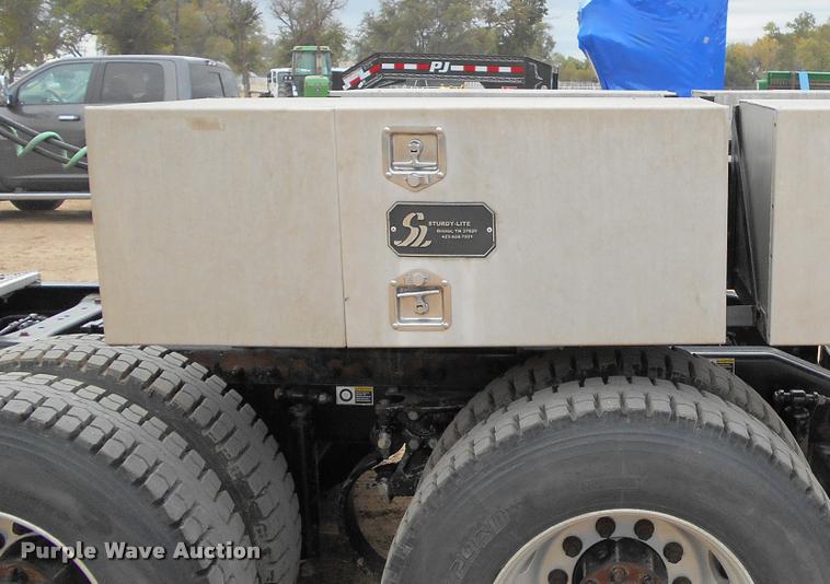 image for item AS9558 2000 Trailtech combine trailer