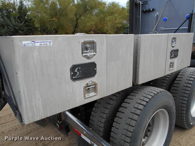 image for item AS9558 2000 Trailtech combine trailer